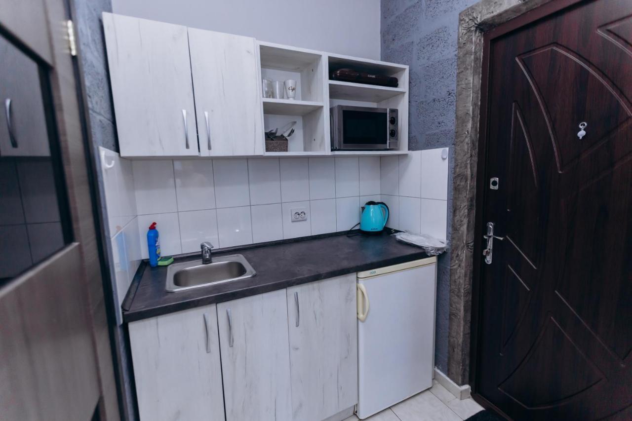 Apartments Біля Жд Вокзалу Ιβανό-Φρανκίβσκ Εξωτερικό φωτογραφία